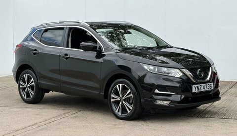 Nissan Qashqai 1.3 Qashqai N-connecta Black