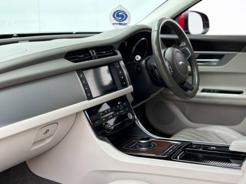 Jaguar XF 3.0D S Black #54