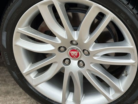 Jaguar XF 3.0D S Black #14