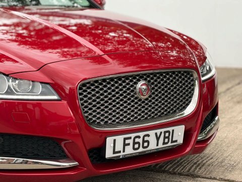 Jaguar XF 3.0D S Black #7