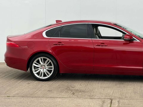 Jaguar XF 3.0D S Black #16