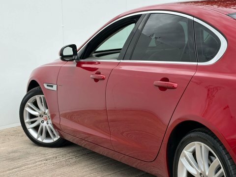 Jaguar XF 3.0D S Black #38
