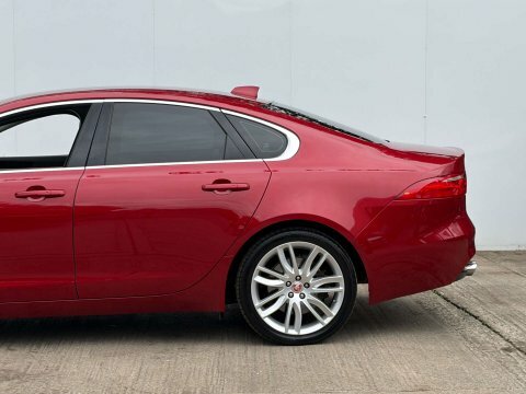 Jaguar XF 3.0D S Black #43