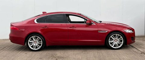 Jaguar XF 3.0D S Black #10