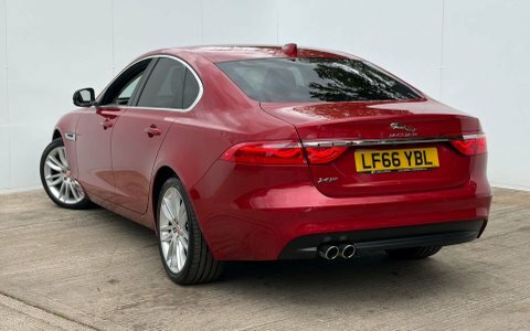 Jaguar XF 3.0D S Black #8
