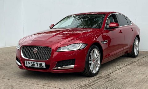 Jaguar XF 2.0 Xf Portfolio Red #4