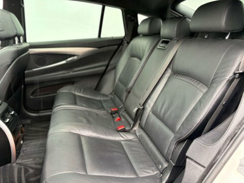 BMW 5 Series 2.0 520D Modern White #63