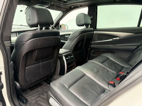 BMW 5 Series 2.0 520D Modern White #59