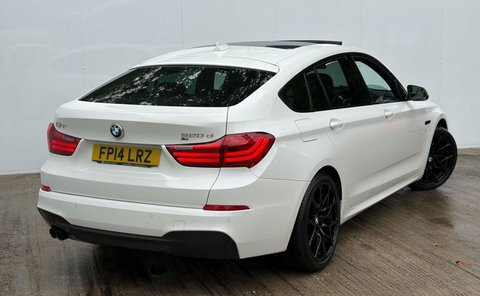 BMW 5 Series 2.0 520D Modern White #24
