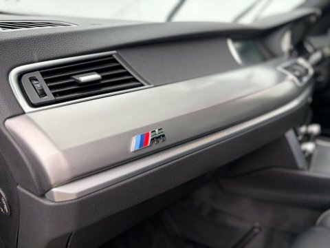 BMW 5 Series 2.0 520D Modern White #72
