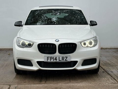 BMW 5 Series 2.0 520D Modern White #33