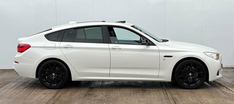 BMW 5 Series 2.0 520D Modern White #7