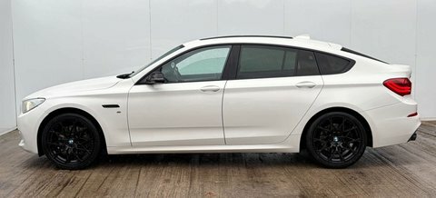 BMW 5 Series 2.0 520D Modern White #15
