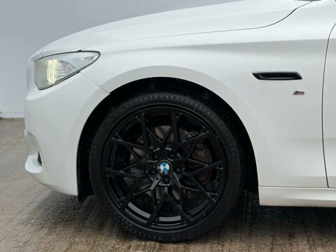 BMW 5 Series 2.0 520D Modern White #55