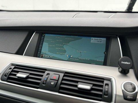 BMW 5 Series 2.0 520D Modern White #53