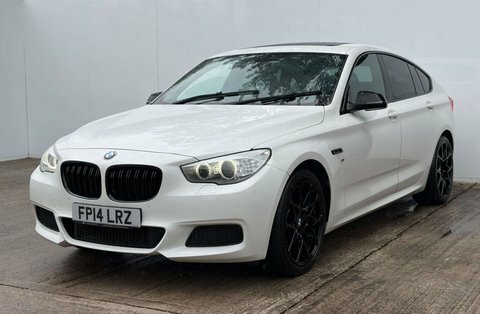 BMW 5 Series 2.0 520D Modern White #32