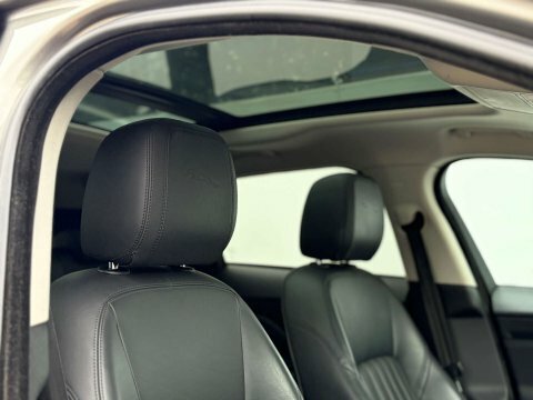 Jaguar F-Pace 2 L R-dynamic Black Phev Awd 4Wd  #21