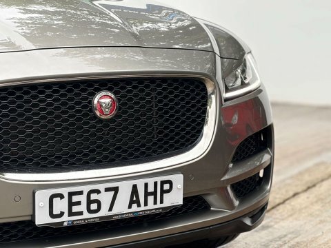 Jaguar F-Pace 2 L R-dynamic Black Phev Awd 4Wd  #4
