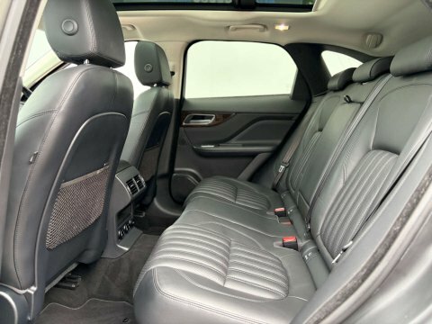 Jaguar F-Pace 2 L R-dynamic Black Phev Awd 4Wd  #70