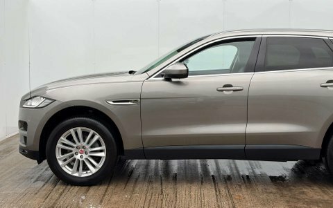 Jaguar F-Pace 2 L R-dynamic Black Phev Awd 4Wd  #65
