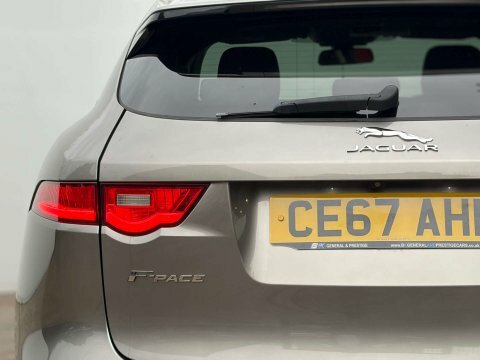 Jaguar F-Pace 2 L R-dynamic Black Phev Awd 4Wd  #41