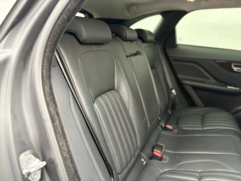 Jaguar F-Pace 2 L R-dynamic Black Phev Awd 4Wd  #23