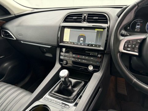 Jaguar F-Pace 2 L R-dynamic Black Phev Awd 4Wd  #63