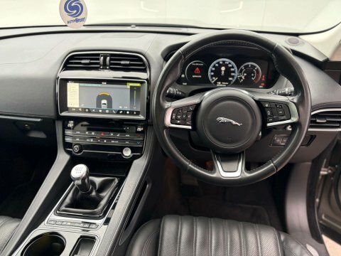 Jaguar F-Pace 2 L R-dynamic Black Phev Awd 4Wd  #50