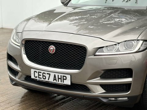 Jaguar F-Pace 2 L R-dynamic Black Phev Awd 4Wd  #38