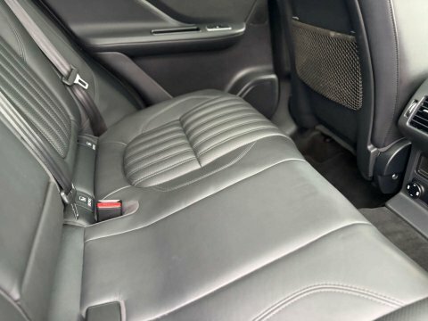 Jaguar F-Pace 2 L R-dynamic Black Phev Awd 4Wd  #27