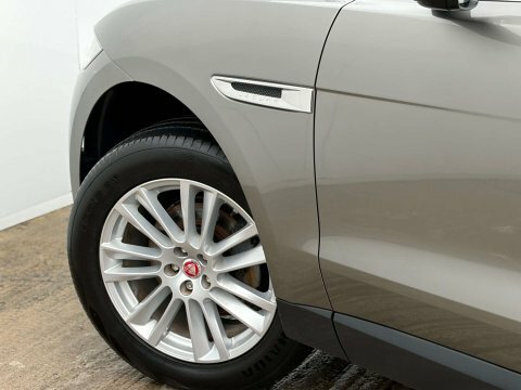 Jaguar F-Pace 2 L R-dynamic Black Phev Awd 4Wd  #47