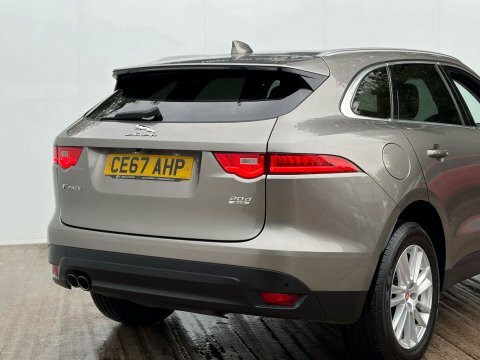 Jaguar F-Pace 2 L R-dynamic Black Phev Awd 4Wd  #31