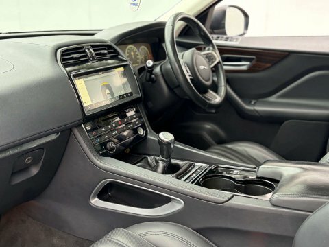 Jaguar F-Pace 2 L R-dynamic Black Phev Awd 4Wd  #77