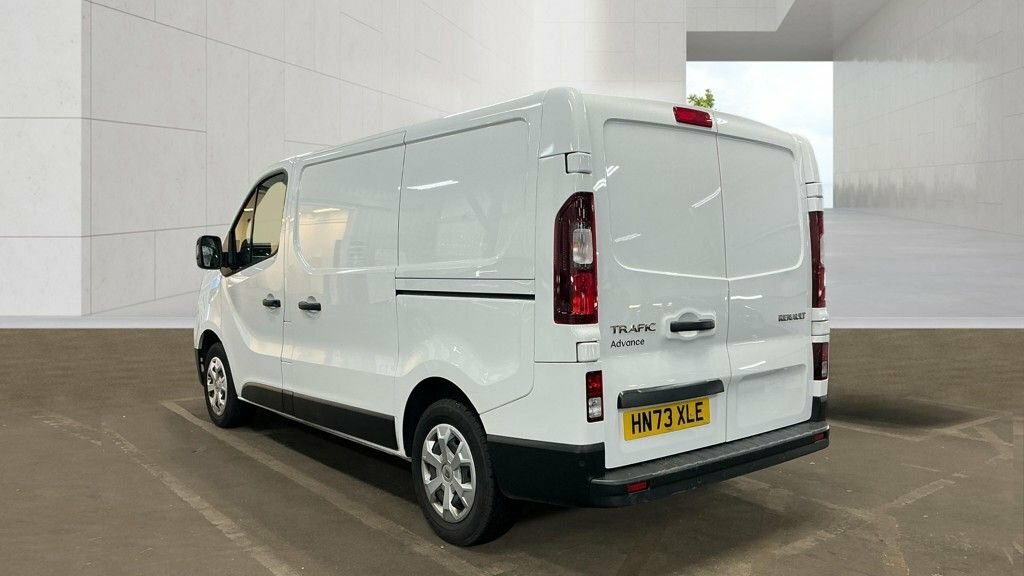 Renault Trafic 2L Advance White #2