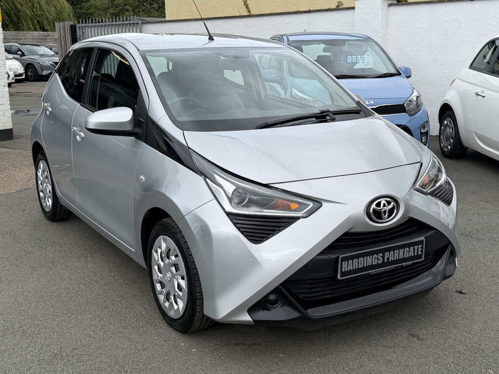 Toyota Aygo Vvt-i X-play X-shift Silver