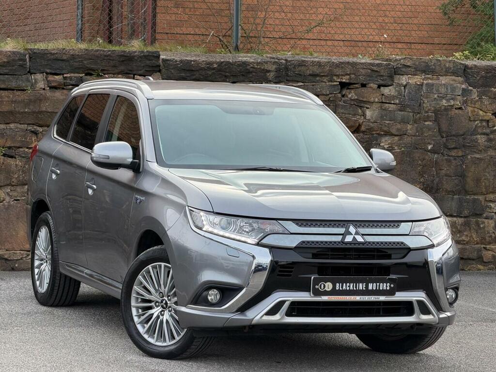 Mitsubishi Outlander 2.4H Twinmotor 13.8Kwh Juro Cvt 4Wd Euro 6 Ss 5 Grey