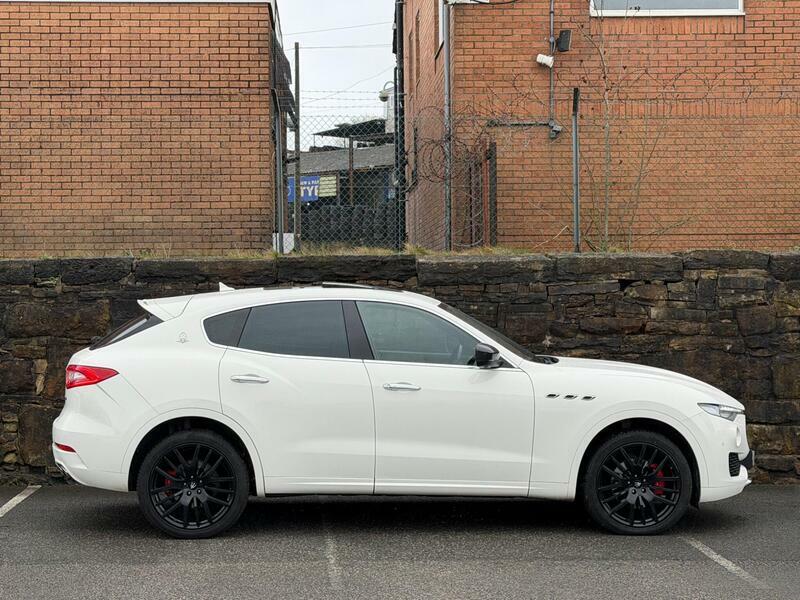 Maserati Levante 3L Null White #8