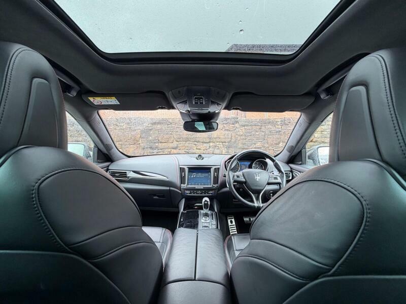 Maserati Levante 3L Null White #10