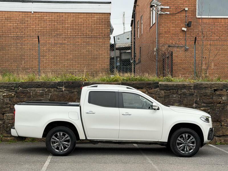 Mercedes-Benz X Class 2.3 Cdi Power Pickup Black #8