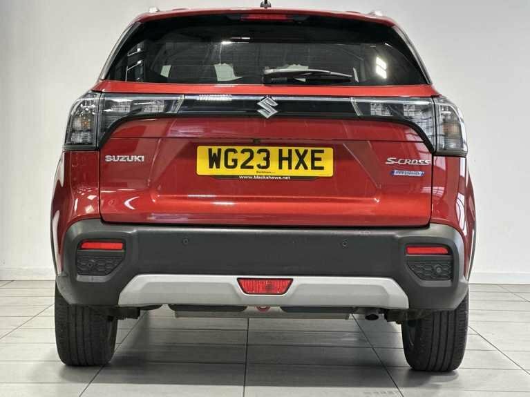 Suzuki S Cross Ultra White #14