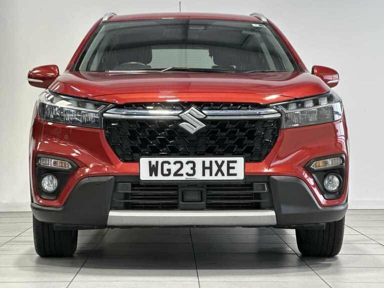 Suzuki S Cross Ultra White #13