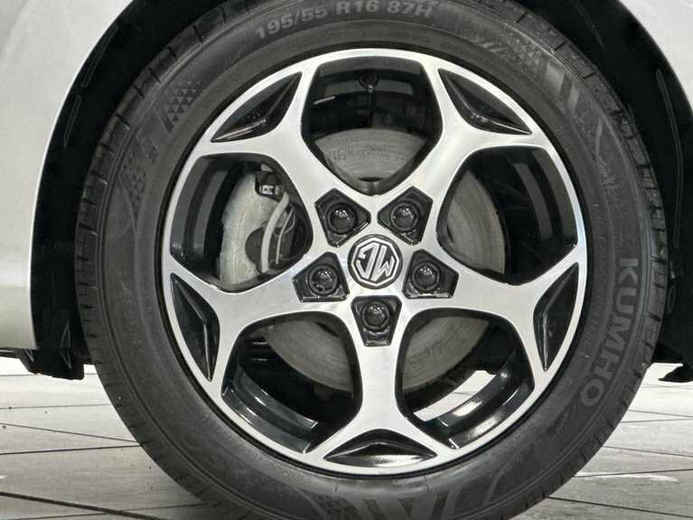 MG MG3 1.5 Se  #4