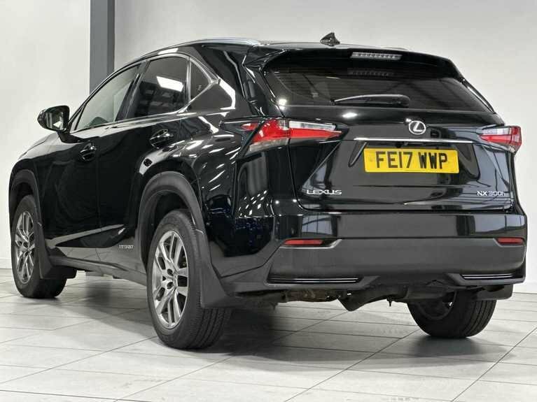 Lexus NX 2.5 Se Black #2