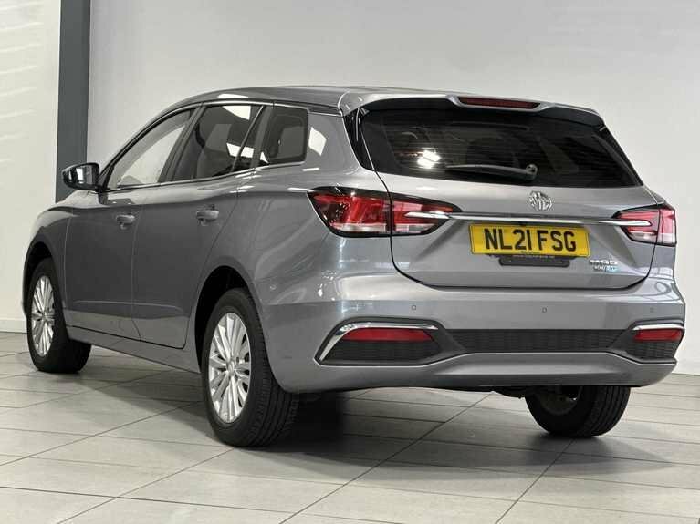 MG MG5 61.1Kwh Excite Long Range Estate Silver #2