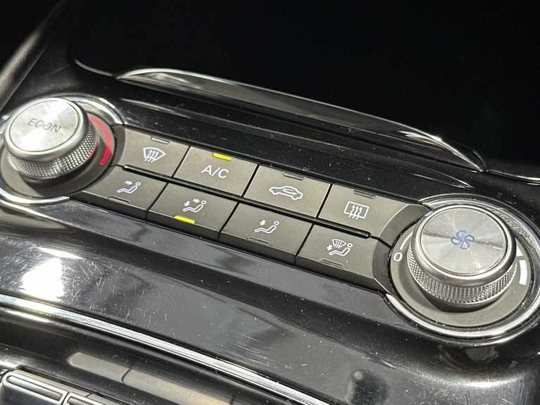 MG MG5 61.1Kwh Excite Long Range Estate Silver #39