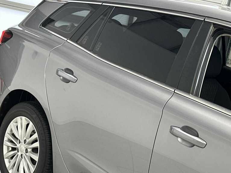 MG MG5 61.1Kwh Excite Long Range Estate Silver #32