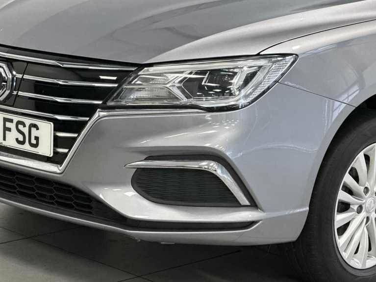 MG MG5 61.1Kwh Excite Long Range Estate Silver #7