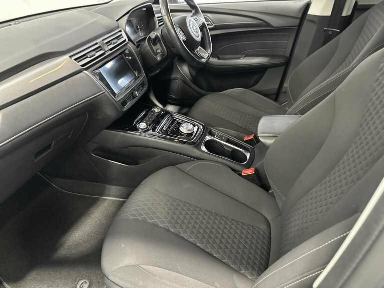 MG MG5 61.1Kwh Excite Long Range Estate Silver #3
