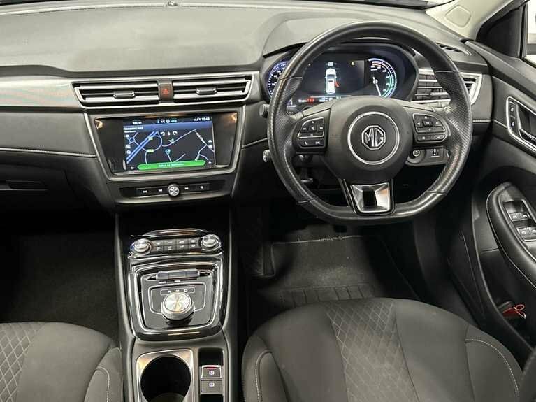 MG MG5 61.1Kwh Excite Long Range Estate Silver #28