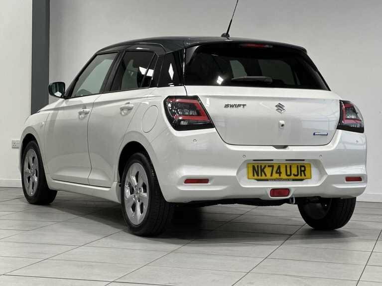 Suzuki Swift 1.2 Mild Hybrid Motion #2